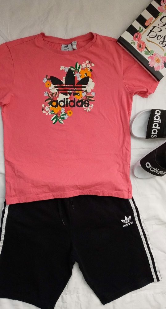 Adidas short outfit